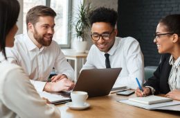 HR system hr specialist head hunter