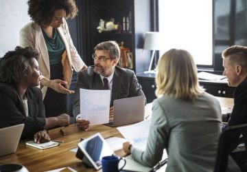 HR system hr specialist head hunter